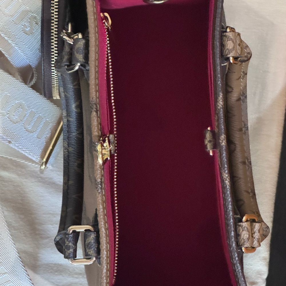 Louis Vuitton On The Go PM - Picture 11 of 15